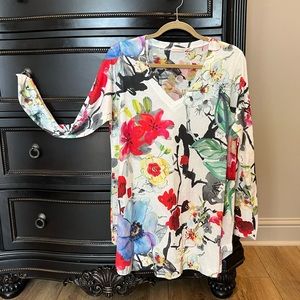 Soft surrounding ladies, XL lightweight, v-neck pullover sweater, long sleeves